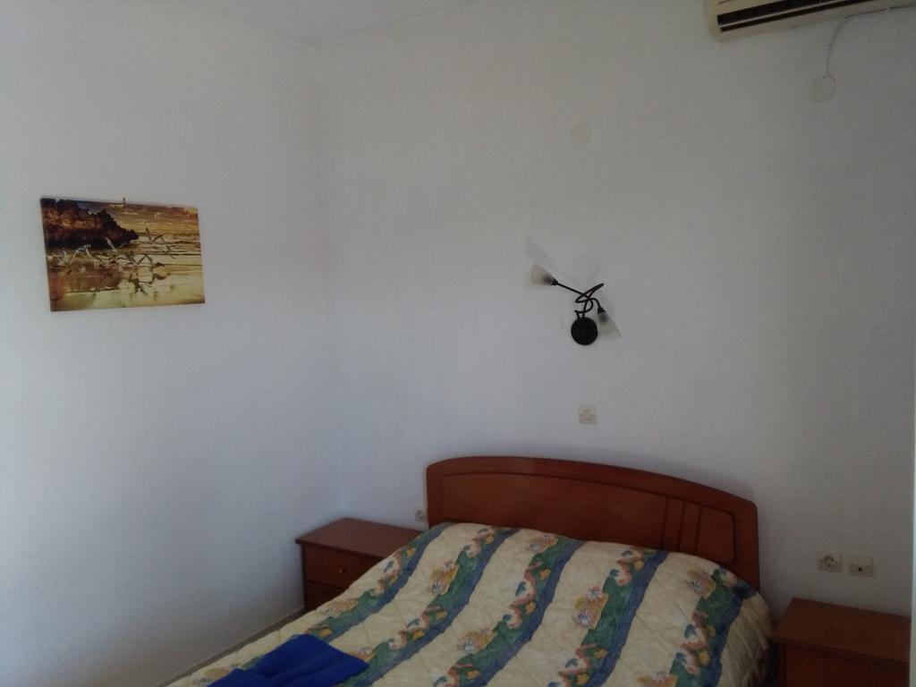 Apartment Thea *