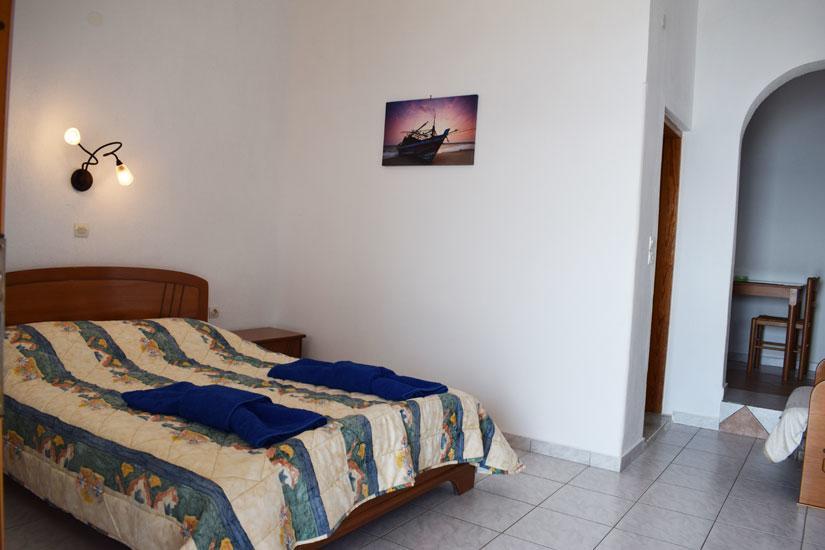 Thea Apartment Kalamakia